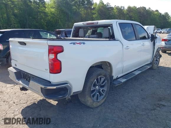 2020 Chevrolet Silverado 1500 LT с VIN 3GCUYDET4LG203526, выставлен на аукционе IAAI как лот 42107566 с пробегом 106 584 миль миль и . История ставок и продаж доступна на DreamBid. Изображение 4.