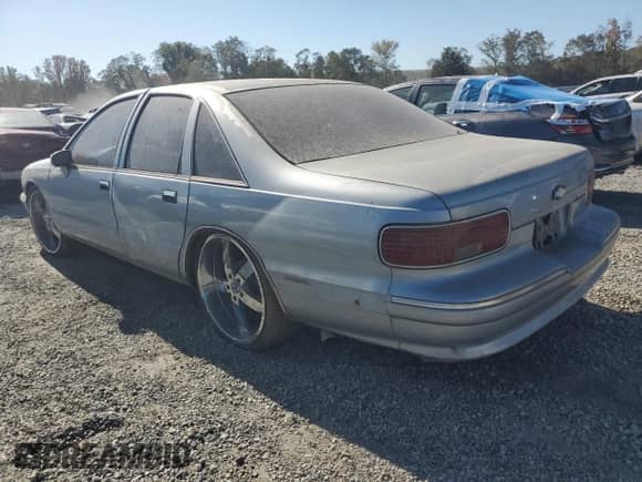 1994 Chevrolet Caprice с VIN 1G1BL52W4RR114969, выставлен на аукционе Copart как лот 76950754 с пробегом Не указан миль и Списание • Salvage title. История ставок и продаж доступна на DreamBid. Изображение 2.