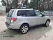 2012 Subaru Forester X Premium z VIN JF2SHADC3CG469401, wystawiony jako Copart lot #49228085 z przebiegiem 118 508 mil mil oraz Czysty tytuł • Clean title. Historia ofert i sprzedaży dostępna na DreamBid. Obrazek 3.