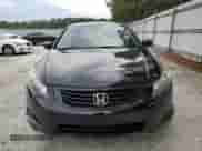 2010 Honda Accord LX z VIN 1HGCP2E39AA085005, wystawiony jako Copart lot #81122995 z przebiegiem 157 765 mil mil oraz Czysty tytuł • Clean title. Historia ofert i sprzedaży dostępna na DreamBid. Obrazek 5.