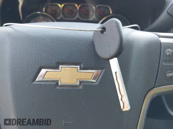 2015 Chevrolet Silverado 1500 LT с VIN 3GCUKREC3FG470949, выставлен на аукционе IAAI как лот 43226940 с пробегом 217 766 миль миль и . История ставок и продаж доступна на DreamBid. Изображение 11.