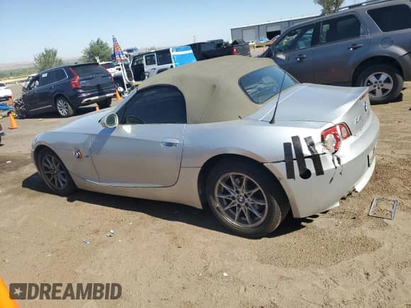 2003 BMW Z4 2.5i z VIN 4USBT33483LR62852, wystawiony jako Copart lot #68291755 z przebiegiem 101 924 mil mil oraz Szkoda całkowita • Salvage title. Historia ofert i sprzedaży dostępna na DreamBid. Obrazek 2.