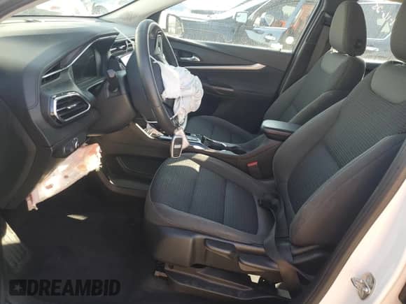 2023 Chevrolet Bolt EUV LT с VIN 1G1FY6S09P4135489, выставлен на аукционе Copart как лот 84215335 с пробегом 85 766 миль миль и На запчасти • Non repairable. История ставок и продаж доступна на DreamBid. Изображение 7.