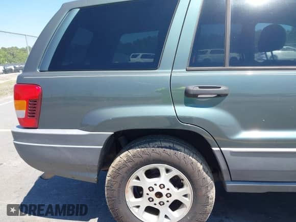 2002 Jeep Grand Cherokee с VIN 1J4GX38S12C244933, выставлен на аукционе IAAI как лот 42037931 с пробегом 171 201 миль миль и . История ставок и продаж доступна на DreamBid. Изображение 15.