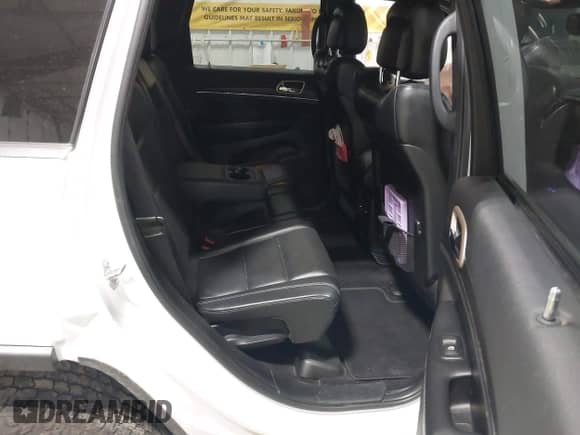 2017 Jeep Grand Cherokee Limited with VIN 1C4RJFBG4HC861354, listed as a IAAI auction lot 43308393 with 110,511 mi miles and . Bid and sale history available at DreamBid. Image 8.