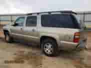 2003 Chevrolet Suburban LS with VIN 3GNFK16Z13G326610, listed as a Copart auction lot 80509405 with 297,831 mi miles and Clean title. Bid and sale history available at DreamBid. Image 2.