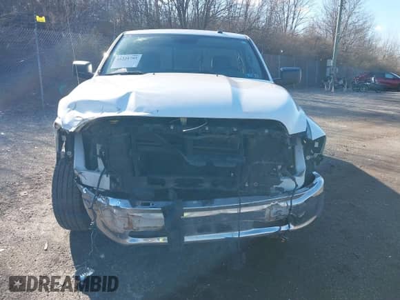 2018 Ram 1500 Tradesman z VIN 3C6JR6DT3JG129517, wystawiony jako IAAI lot #41221795 z przebiegiem 36 494 mil mil oraz . Historia ofert i sprzedaży dostępna na DreamBid. Obrazek 13.