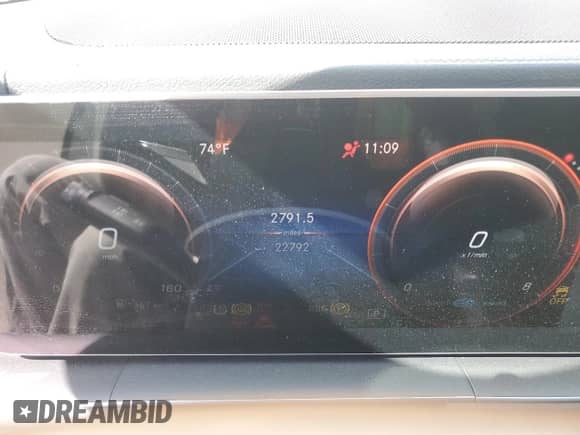 2022 Mercedes-Benz GLS 450 with VIN 4JGFF5KE8NA690317, listed as a Copart auction lot 70832245 with 22,792 mi miles and Salvage title. Bid and sale history available at DreamBid. Image 9.