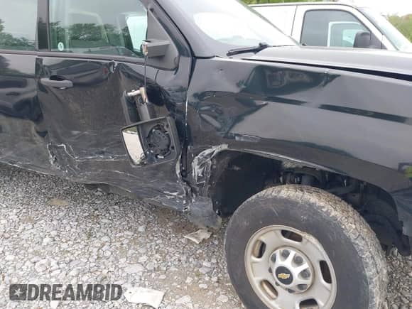 2016 Chevrolet Silverado 2500HD Work Truck с VIN 1GC1KUEG6GF193838, выставлен на аукционе IAAI как лот 41969110 с пробегом 72 392 миль миль и . История ставок и продаж доступна на DreamBid. Изображение 6.