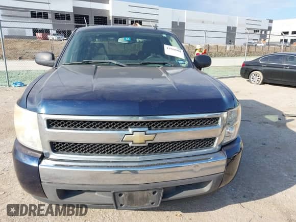2009 Chevrolet Silverado 1500 LT with VIN 3GCEC23CX9G281232, listed as a IAAI auction lot 42968901 with 180,680 mi miles and . Bid and sale history available at DreamBid. Image 12.