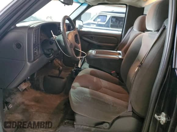 2006 Chevrolet Silverado 1500 Work Truck с VIN 3GCEK14V56G243061, выставлен на аукционе Copart как лот 47785465 с пробегом 16 миль миль и Списание • Salvage title. История ставок и продаж доступна на DreamBid. Изображение 7.