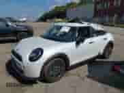 2025 MINI Hardtop with VIN WMW43GD06S2X37266, listed as a IAAI auction lot 43222200 with 1,853 mi miles and . Bid and sale history available at DreamBid. Image 2.