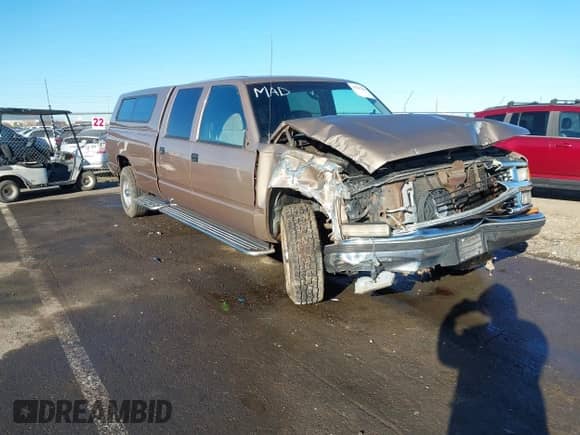 1996 Chevrolet Silverado 3500 с VIN 1GCGC33J2TF002782, выставлен на аукционе IAAI как лот 41367250 с пробегом 121 541 миль миль и . История ставок и продаж доступна на DreamBid. Изображение 1.