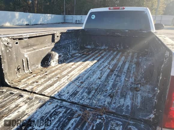 2010 Chevrolet Silverado 1500 Work Truck с VIN 1GCPCPEA7AZ204629, выставлен на аукционе Copart как лот 83430014 с пробегом Не указан миль и Чистый • Clean title. История ставок и продаж доступна на DreamBid. Изображение 10.