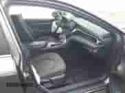 2023 Toyota Camry LE z VIN 4T1C11AK3PU141255, wystawiony jako IAAI lot #42938395 z przebiegiem 59 258 mil mil oraz . Historia ofert i sprzedaży dostępna na DreamBid. Obrazek 5.