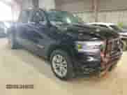 2022 Ram 1500 Laramie z VIN 1C6RREJTXNN217494, wystawiony jako Copart lot #72058645 z przebiegiem 50 544 mil mil oraz Szkoda całkowita • Salvage title. Historia ofert i sprzedaży dostępna na DreamBid. Obrazek 4.