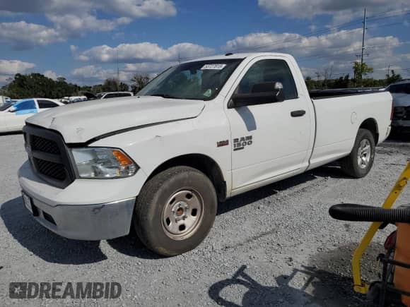 2020 Ram 1500 Tradesman с VIN 3C6JR6DT2LG164598, выставлен на аукционе Copart как лот 53727815 с пробегом 141 335 миль миль и Чистый • Clean title. История ставок и продаж доступна на DreamBid. Изображение 1.