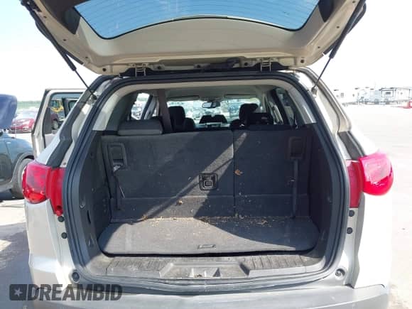 2011 Chevrolet Traverse 1LT с VIN 1GNKRGED5BJ124739, выставлен на аукционе IAAI как лот 43058689 с пробегом 132 104 миль миль и . История ставок и продаж доступна на DreamBid. Изображение 17.