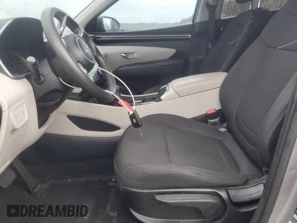 2024 Hyundai Tucson SE с VIN 5NMJACDE5RH314930, выставлен на аукционе Copart как лот 62816785 с пробегом 18 307 миль миль и Списание • Salvage title. История ставок и продаж доступна на DreamBid. Изображение 7.