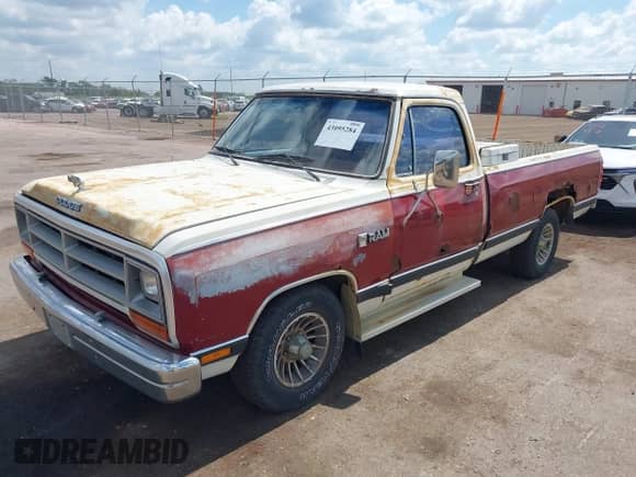 1986 Dodge Trucks with VIN 1B7HD14T2GS100116, listed as a IAAI auction lot 43095284 with 41,945 mi miles and . Bid and sale history available at DreamBid. Image 2.