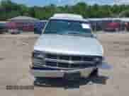 1995 Chevrolet Silverado 1500 z VIN 1GCEC14Z2SZ122630, wystawiony jako IAAI lot #42616231 z przebiegiem Nie podano mil oraz . Historia ofert i sprzedaży dostępna na DreamBid. Obrazek 13.