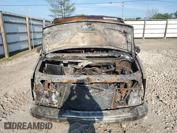 1996 Chevrolet Chevy Van z VIN 1GBFG15R7T1013186, wystawiony jako Copart lot #65969645 z przebiegiem Nie podano mil oraz Czysty tytuł • Clean title. Historia ofert i sprzedaży dostępna na DreamBid. Obrazek 5.