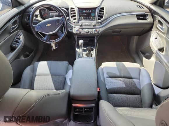 2019 Chevrolet Impala LT с VIN 2G11Z5S32K9115537, выставлен на аукционе Copart как лот 71418785 с пробегом 129 825 миль миль и Списание • Salvage title. История ставок и продаж доступна на DreamBid. Изображение 8.