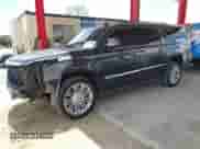 2016 Cadillac Escalade ESV Platinum с VIN 1GYS4KKJ8GR294939, выставлен на аукционе IAAI как лот 42754303 с пробегом 149 270 миль миль и . История ставок и продаж доступна на DreamBid. Изображение 2.