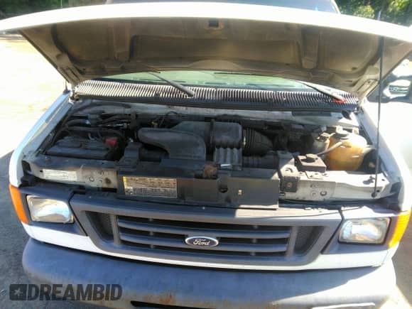 2007 Ford Econoline Cargo Commercial with VIN 1FTNE14W47DB49798, listed as a IAAI auction lot 42301270 with 361,650 mi miles and . Bid and sale history available at DreamBid. Image 10.