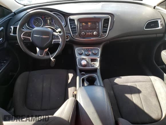 2015 Chrysler 200 LX с VIN 1C3CCCFB9FN644577, выставлен на аукционе Copart как лот 85254685 с пробегом 212 847 миль миль и Списание • Salvage title. История ставок и продаж доступна на DreamBid. Изображение 8.