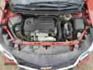 2018 Chevrolet Cruze LS z VIN 1G1BC5SM5J7150717, wystawiony jako Copart lot #71001165 z przebiegiem 158 899 mil mil oraz Szkoda całkowita • Salvage title. Historia ofert i sprzedaży dostępna na DreamBid. Obrazek 11.