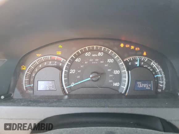 2014 Toyota Camry XLE with VIN 4T1BK1FKXEU540193, listed as a Copart auction lot 82576065 with 132,854 mi miles and Salvage title. Bid and sale history available at DreamBid. Image 9.