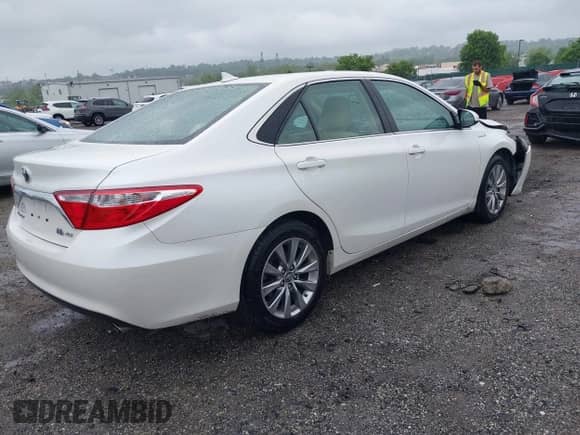 2016 Toyota Camry LE with VIN 4T1BD1FK5GU197791, listed as a IAAI auction lot 42190463 with 43,707 mi miles and . Bid and sale history available at DreamBid. Image 4.