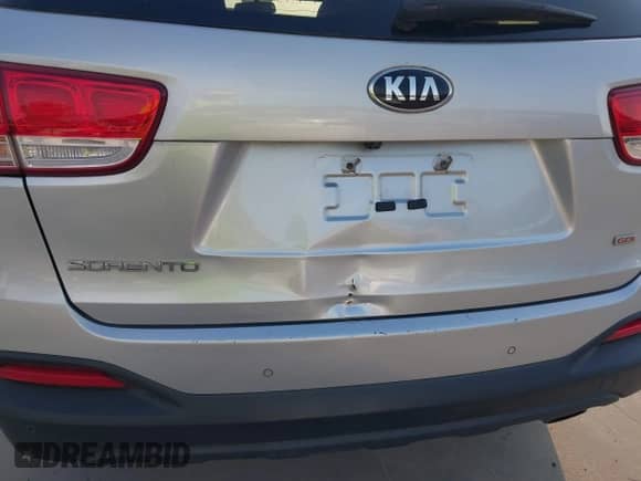 2016 Kia Sorento L with VIN 5XYPG4A31GG013919, listed as a IAAI auction lot 43041782 with 96,771 mi miles and . Bid and sale history available at DreamBid. Image 18.