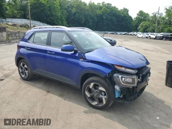 2025 Hyundai Venue SEL with VIN KMHRC8A31SU347611, listed as a Copart auction lot 60662865 with 4,354 mi miles and Salvage title. Bid and sale history available at DreamBid. Image 4.