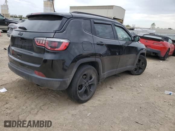 2019 Jeep Compass Altitude with VIN 3C4NJCBB2KT706637, listed as a Copart auction lot 86140265 with 161,415 mi miles and Salvage title. Bid and sale history available at DreamBid. Image 3.