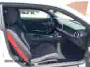 2023 Chevrolet Camaro 1SS z VIN 1G1FF1R70P0113402, wystawiony jako IAAI lot #42611679 z przebiegiem 47 062 mil mil oraz . Historia ofert i sprzedaży dostępna na DreamBid. Obrazek 5.