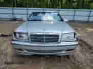 1999 Mercedes-Benz C 230/260/280/320 z VIN WDBHA24G4XA749633, wystawiony jako Copart lot #56560105 z przebiegiem 221 306 mil mil oraz Szkoda całkowita • Salvage title. Historia ofert i sprzedaży dostępna na DreamBid. Obrazek 5.