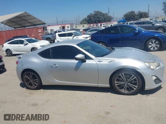 2014 Scion FR-S z VIN JF1ZNAA15E8701718, wystawiony jako IAAI lot #42866818 z przebiegiem 139 433 mil mil oraz . Historia ofert i sprzedaży dostępna na DreamBid. Obrazek 13.