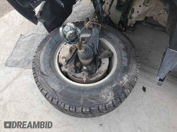 2018 Chevrolet Silverado 3500HD High Country с VIN 1GC4K1EY7JF108484, выставлен на аукционе Copart как лот 87854835 с пробегом 88 518 миль миль и Списание • Salvage title. История ставок и продаж доступна на DreamBid. Изображение 12.