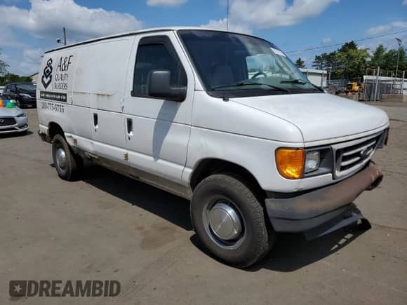 2006 Ford Econoline Cargo z VIN 1FTNE24W46HA18495, wystawiony jako Copart lot #62740785 z przebiegiem 196 811 mil mil oraz Szkoda całkowita • Salvage title. Historia ofert i sprzedaży dostępna na DreamBid. Obrazek 4.