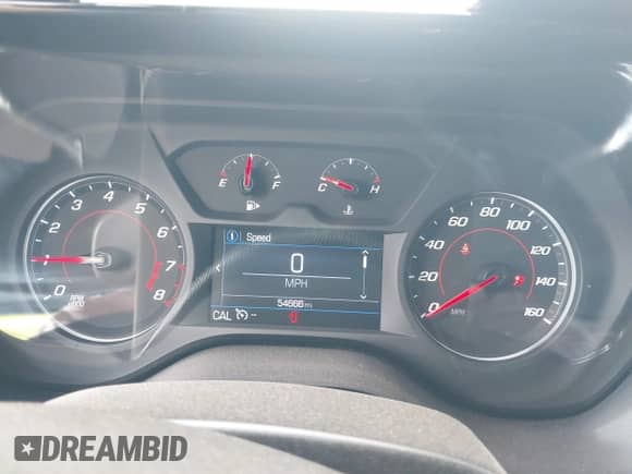 2019 Chevrolet Camaro 2LT z VIN 1G1FC3DS3K0154535, wystawiony jako IAAI lot #43271774 z przebiegiem 54 666 mil mil oraz . Historia ofert i sprzedaży dostępna na DreamBid. Obrazek 7.