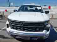 2022 Chevrolet Silverado 1500 Work Truck z VIN 3GCNAAED2NG689420, wystawiony jako IAAI lot #41828869 z przebiegiem 46 012 mil mil oraz . Historia ofert i sprzedaży dostępna na DreamBid. Obrazek 12.
