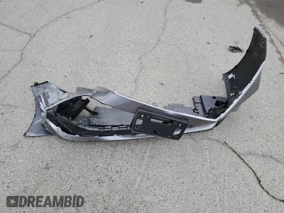 2025 Toyota Camry LE with VIN 4T1DAACKXSU620198, listed as a Copart auction lot 83829035 with 1,218 mi miles and Salvage title. Bid and sale history available at DreamBid. Image 12.