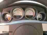 2008 Dodge Charger z VIN 2B3KA43G88H331505, wystawiony jako Copart lot #90067715 z przebiegiem Nie podano mil oraz Szkoda całkowita • Salvage title. Historia ofert i sprzedaży dostępna na DreamBid. Obrazek 9.