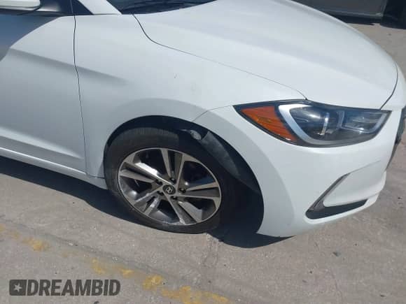 2018 Hyundai Elantra SEL z VIN 5NPD84LF0JH352419, wystawiony jako IAAI lot #41680908 z przebiegiem 155 965 mil mil oraz . Historia ofert i sprzedaży dostępna na DreamBid. Obrazek 6.