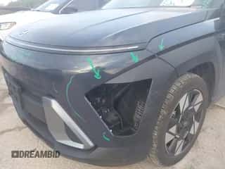 2025 Hyundai Kona SEL с VIN KM8HB3AB2SU231231, выставлен на аукционе IAAI как лот 43547706 с пробегом 23 808 миль миль и . История ставок и продаж доступна на DreamBid. Изображение 6.