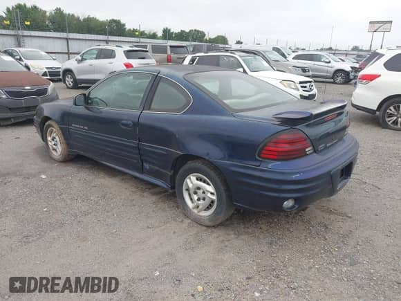 2001 Pontiac Grand Am с VIN 1G2NE12T11M633383, выставлен на аукционе IAAI как лот 42505148 с пробегом 107 037 миль миль и . История ставок и продаж доступна на DreamBid. Изображение 3.