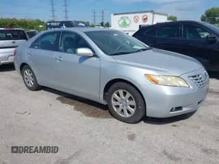 2007 Toyota Camry CE z VIN 4T1BE46K67U127053, wystawiony jako IAAI lot #43138194 z przebiegiem 173 026 mil mil oraz . Historia ofert i sprzedaży dostępna na DreamBid. Obrazek 1.