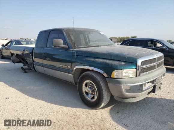 1998 Dodge 1500 z VIN 3B7HC13Z6WG204770, wystawiony jako Copart lot #75545454 z przebiegiem 138 124 mil mil oraz Szkoda całkowita • Salvage title. Historia ofert i sprzedaży dostępna na DreamBid. Obrazek 4.